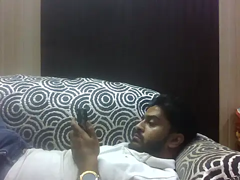 Snapshot of indihotguy chatting on 10.06.25 indihotguy online show from 10.06.25