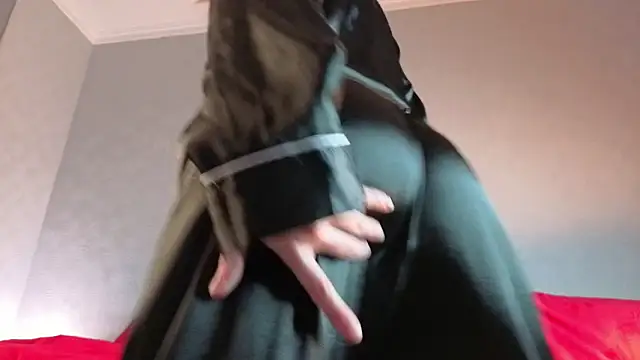 Snapshot of OhYumiYes chatting on 03.13.26 OhYumiYes online show from 03.13.26