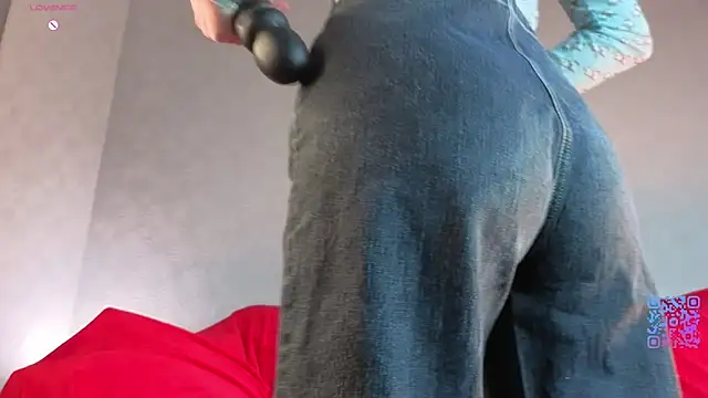 Snapshot of OhYumiYes chatting on 03.15.26 OhYumiYes online show from 03.15.26