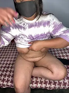 Snapshot of tanvihot2 chatting on 03.06.25 tanvihot2 online show from 03.06.25