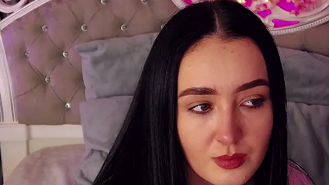 Snapshot of KimKhallifa chatting on 02.11.26 KimKhallifa online show from 02.11.26