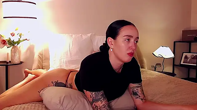 KimKhallifa online show from 06.06.26