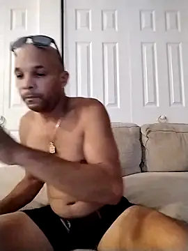 Snapshot of 3patica chatting on 10.05.25 3patica online show from 10.05.25