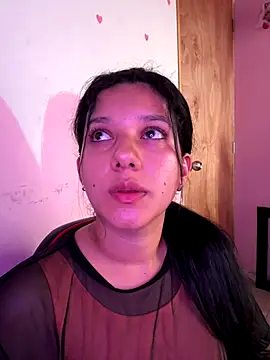 Snapshot of emmariders2 chatting on 12.17.25 emmariders2 online show from 12.17.25