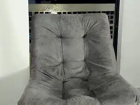 Snapshot of benjamincol chatting on 01.23.25 benjamincol online show from 01.23.25