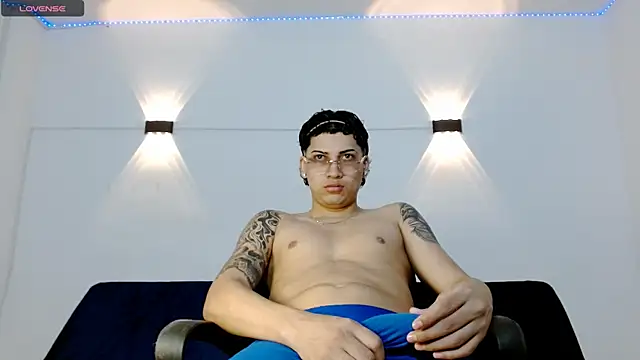 Snapshot of Br4ndxpimm chatting on 11.07.25 Br4ndxpimm online show from 11.07.25