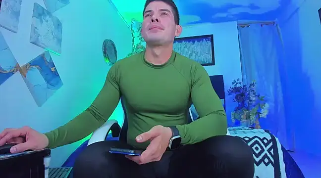 Snapshot of Andrewstelle_coleman chatting on 03.18.25 Andrewstelle coleman online show from 03.18.25