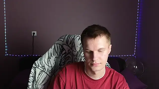 Leonnextdoor online show from 12.30.24