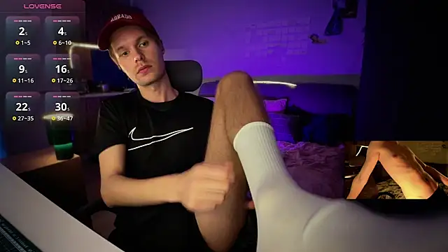 Leonnextdoor online show from 06.07.26