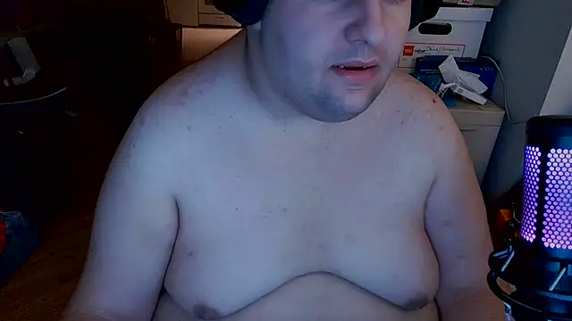 Snapshot of Hackensackneil chatting on 12.02.25 Hackensackneil online show from 12.02.25