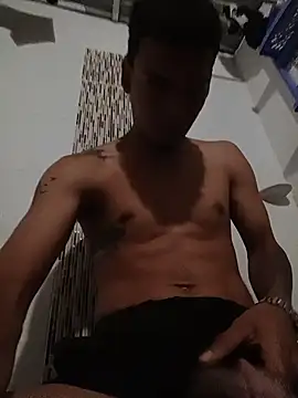 Snapshot of XGublex chatting on 11.26.25 XGublex online show from 11.26.25