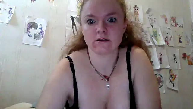 Snapshot of Rae_Jeannie chatting on 10.31.25 Rae Jeannie online show from 10.31.25