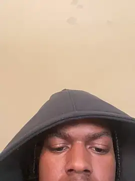 Snapshot of Knowdaboy chatting on 02.20.25 Knowdaboy online show from 02.20.25