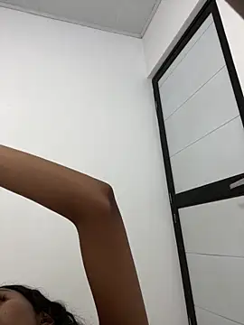 Imaraa  online show from 02.12.25