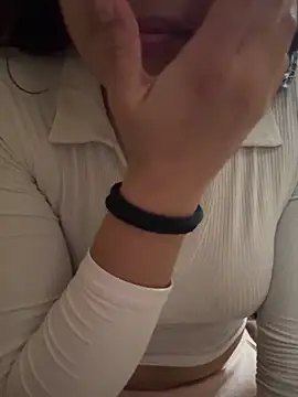 Snapshot of lunagonzales_lima_2007 chatting on 09.19.25 lunagonzales lima 2007 online show from 09.19.25