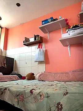 Snapshot of lunagonzales_lima_2007 chatting on 09.30.25 lunagonzales lima 2007 online show from 09.30.25