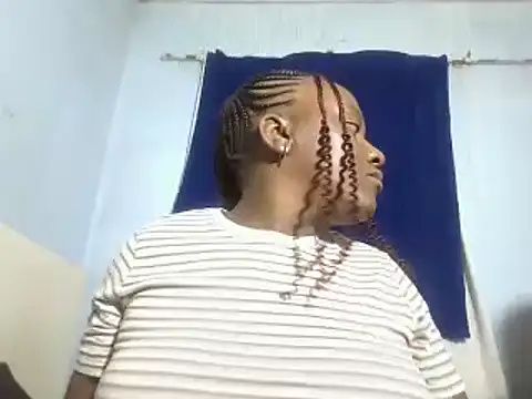 ThamiXX online show from 03.16.25