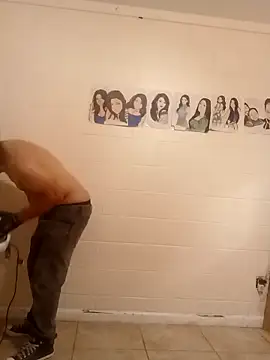 Snapshot of k1oudE chatting on 02.12.26 k1oudE online show from 02.12.26