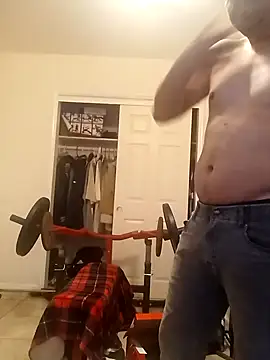 Snapshot of k1oudE chatting on 03.02.26 k1oudE online show from 03.02.26