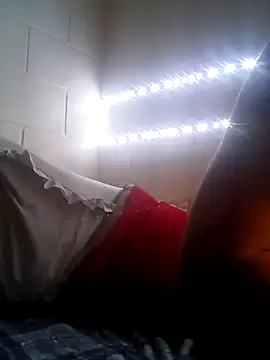 Snapshot of k1oudE chatting on 03.02.26 k1oudE online show from 03.02.26