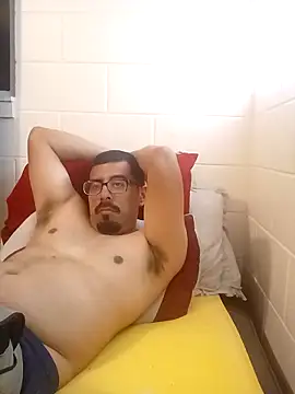 Snapshot of k1oudE chatting on 03.09.26 k1oudE online show from 03.09.26