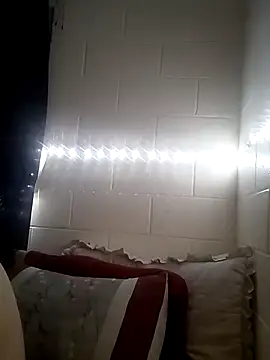 Snapshot of k1oudE chatting on 03.17.26 k1oudE online show from 03.17.26