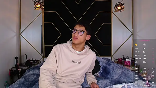 Snapshot of RyanPricee chatting on 11.07.25 RyanPricee online show from 11.07.25