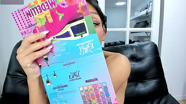 miss   evangeline online show from 03.19.25