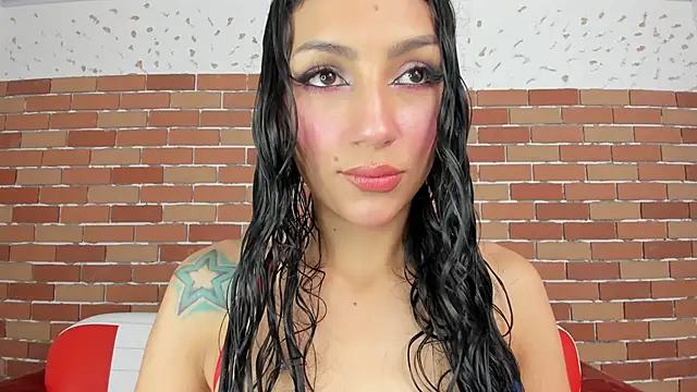 miss   evangeline online show from 11.21.25