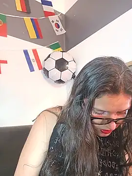 Snapshot of Danni_shy chatting on 07.04.26 Danni shy online show from 07.04.26