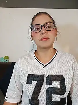 Snapshot of Danni_shy chatting on 07.22.26 Danni shy online show from 07.22.26