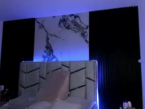 daniiphoeniixx online show from 01.26.25