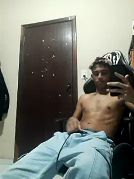 Snapshot of MALIK-PARVATI chatting on 01.01.25 MALIK-PARVATI online show from 01.01.25