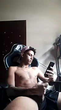 Snapshot of MALIK-PARVATI chatting on 01.04.25 MALIK-PARVATI online show from 01.04.25