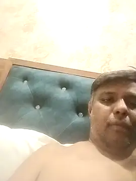 Snapshot of jemes21in chatting on 12.14.25 jemes21in online show from 12.14.25