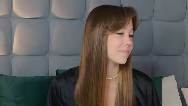 Snapshot of TheEmma chatting on 03.14.26 TheEmma online show from 03.14.26