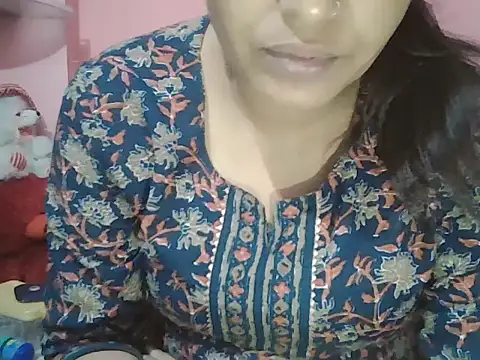 Snapshot of Hot-shanvi chatting on 11.10.25 Hot-shanvi online show from 11.10.25