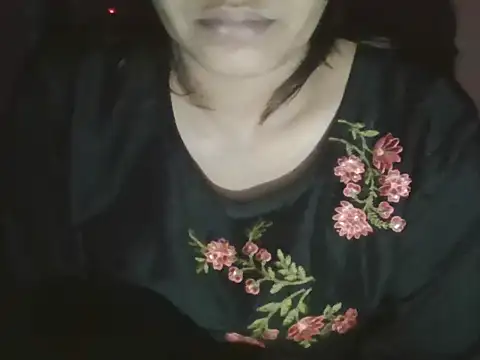 Snapshot of Hot-shanvi chatting on 11.11.25 Hot-shanvi online show from 11.11.25