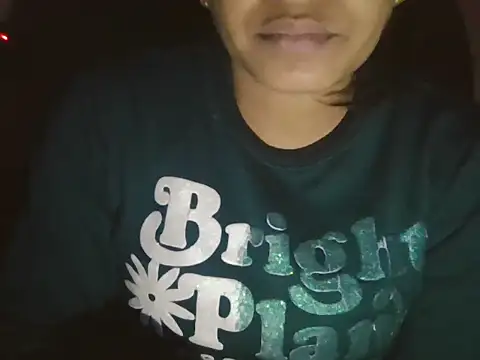 Snapshot of Hot-shanvi chatting on 11.14.25 Hot-shanvi online show from 11.14.25