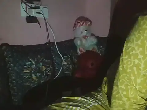 Snapshot of Hot-shanvi chatting on 11.29.25 Hot-shanvi online show from 11.29.25