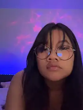 AcidBubbleRain online show from 02.14.25