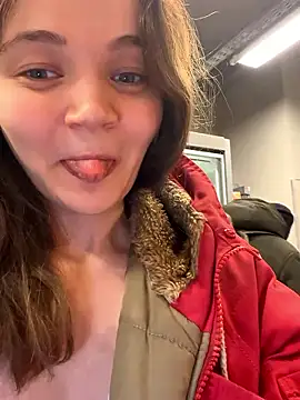 Snapshot of TheYourL chatting on 01.13.26 TheYourL online show from 01.13.26