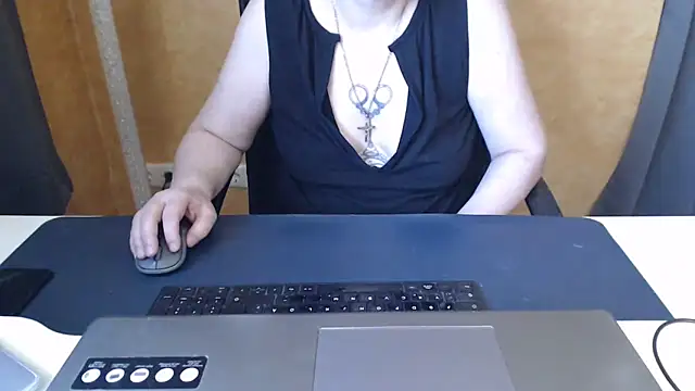 Sweet Phoenix online show from 05.12.26