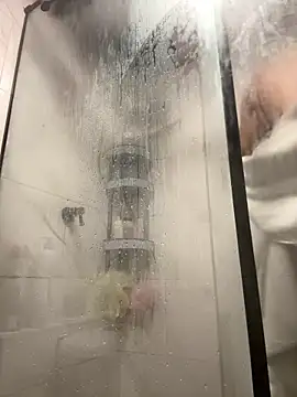 Joylopez fit online show from 12.21.25