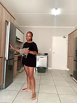 Snapshot of Thando04 chatting on 02.07.25 Thando04 online show from 02.07.25
