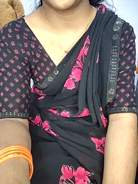 Snapshot of lovelygirl4567 chatting on 11.19.25 lovelygirl4567 online show from 11.19.25