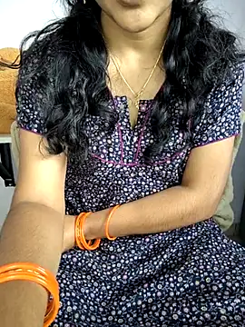 Snapshot of lovelygirl4567 chatting on 11.20.25 lovelygirl4567 online show from 11.20.25