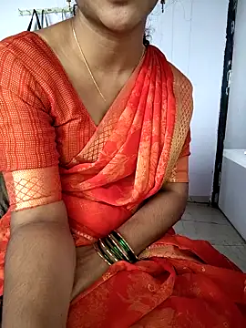 Snapshot of lovelygirl4567 chatting on 12.16.25 lovelygirl4567 online show from 12.16.25