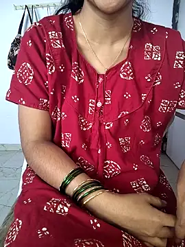 Snapshot of lovelygirl4567 chatting on 12.21.25 lovelygirl4567 online show from 12.21.25