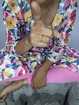 lovelygirl4567 online show from 07.04.26